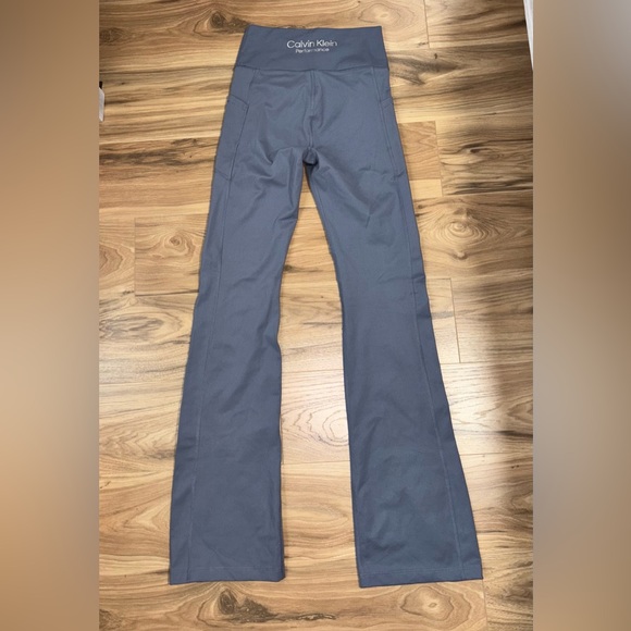 Calvin Klein Flared Leggings - Picture 3 of 3